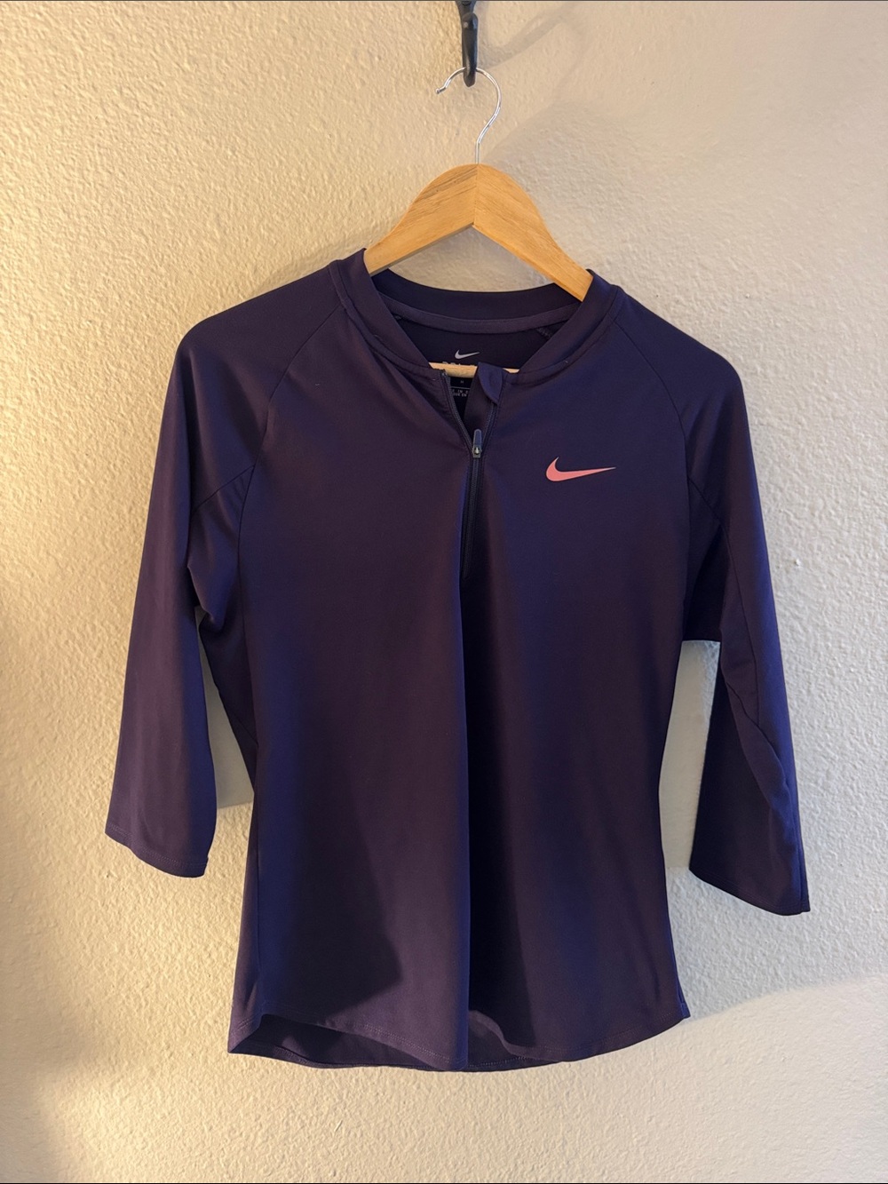 Nike Women's Purple 3/4 Sleeve Dri-fit Shirt, Size M
